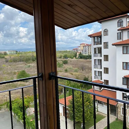 Apartment Complex Apolon *
