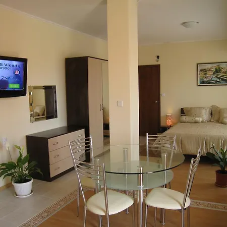 Apartment Complex Apolon *