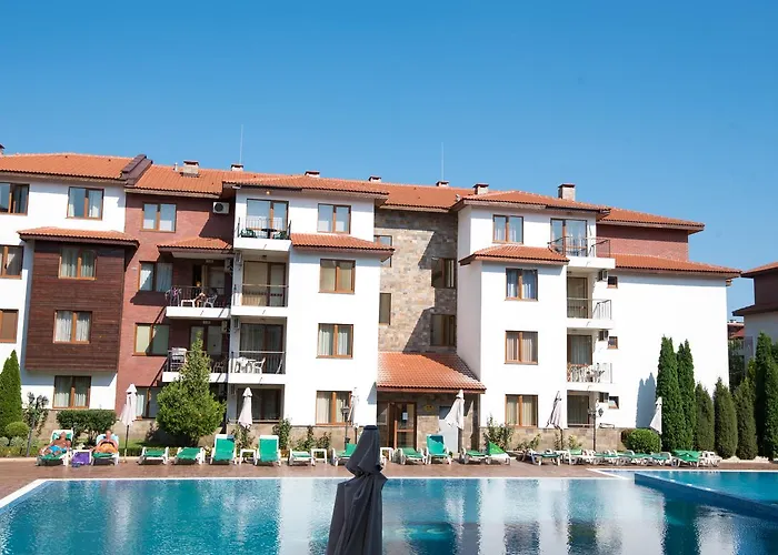 Apartment Complex Apolon *